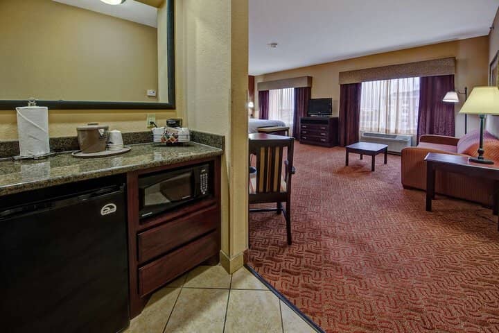 Room 5 of 45