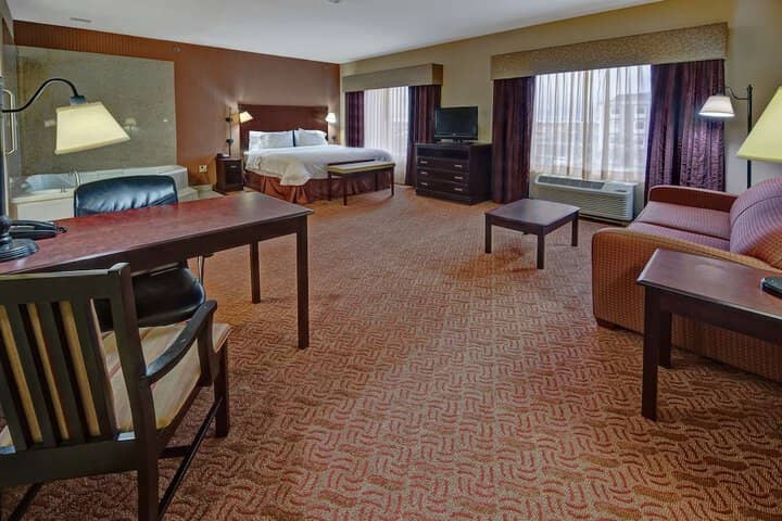 Room 6 of 45